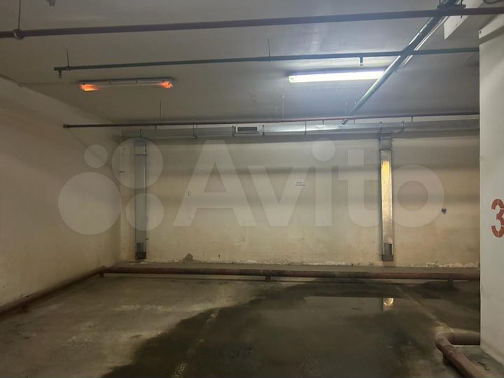 Машиноместо, 15 м²