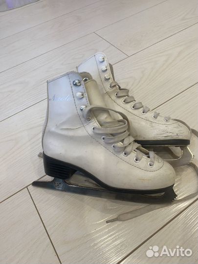 Коньки фигурные детские 34 размер