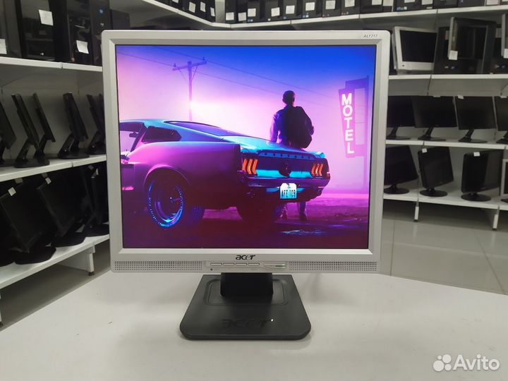 Монитор 17