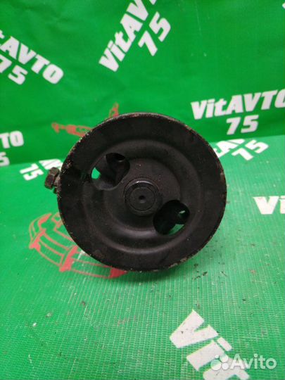 Насос гидроусилителя руля Mitsubishi Delica P35W