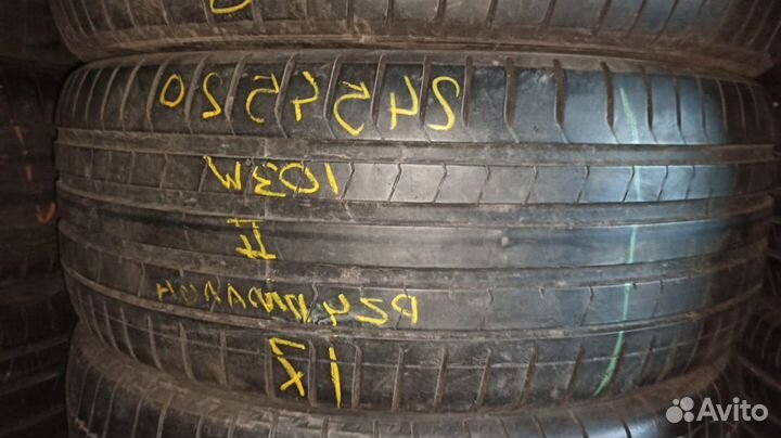 Pirelli P Zero PZ4 245/45 R20 103W