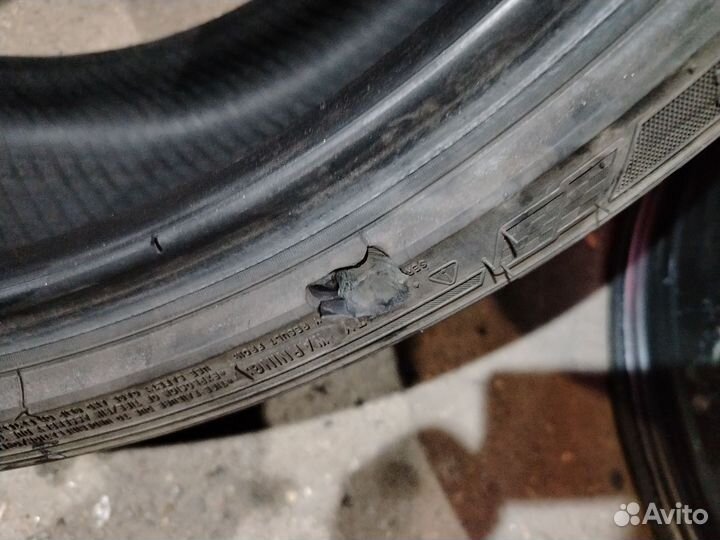 Rydanz Roadster R02 255/35 R20