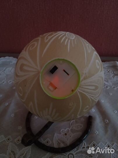 Резные страусинные яйца