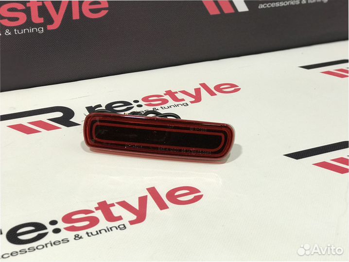 Катафоты Toyota Land Cruiser 100 Неон Красные