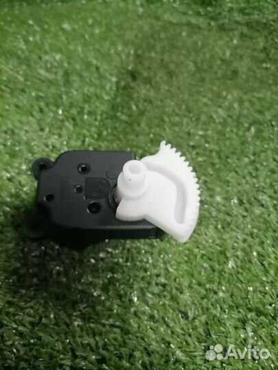 Сервопривод печки P1975001U2 Peugeot 3008