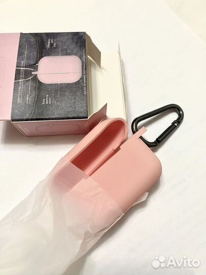 Силиконовый чехол для Airpods pro с карабином
