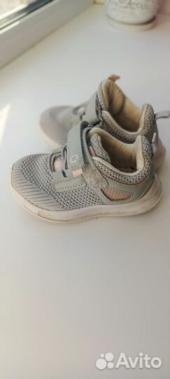 Кроссовки для девочки 23