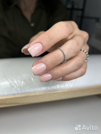 Маникюр педикюр