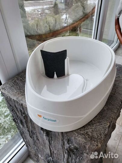 Питьевой фонтан для кошек