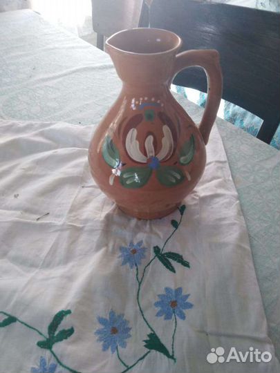 Глиняный кувшин