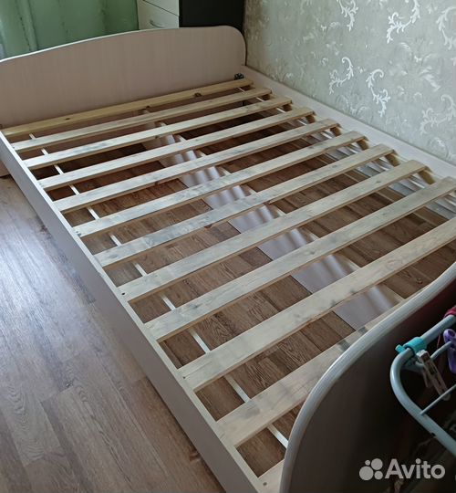 Кровать двухспальная бу