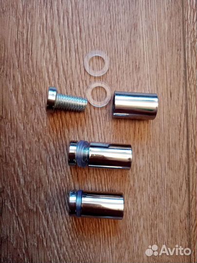 Дистанционный держатель для стекла зеркала