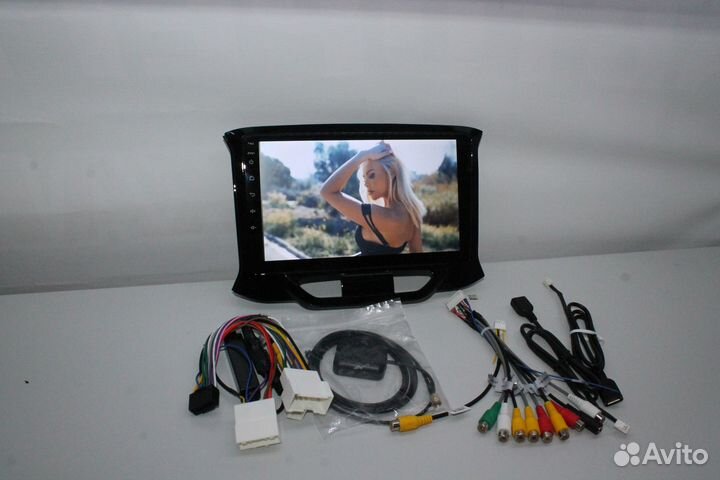 Штатная магнитола LADA X-ray