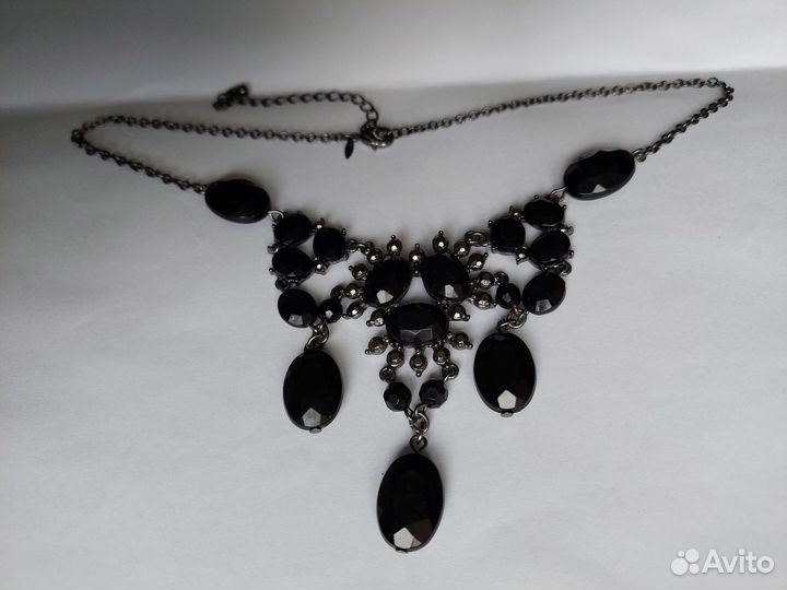 Бижутерия: колье, подвеска, брошь, браслет