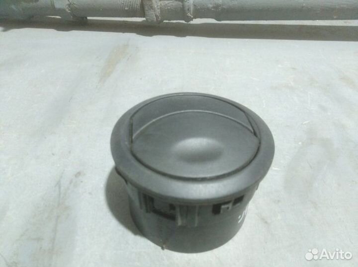 Дефлектор воздушный LADA Granta седан 11186 2013