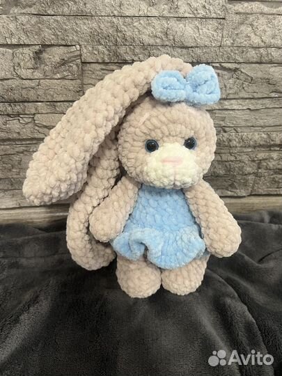Плюшевый зайка ручной работы