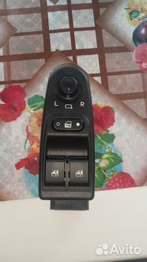 Блок управления стеклоподъемниками