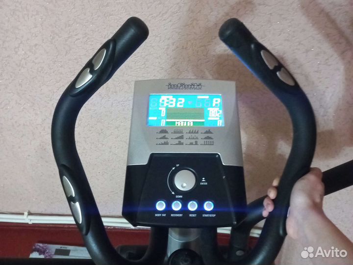 Эллиптический тренажер