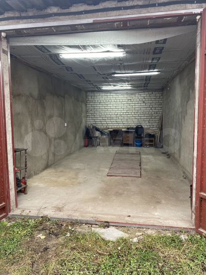 Гараж, > 30 м²