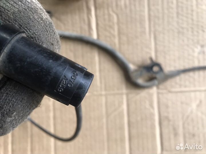 4670A259 Mitsubishi Датчик ABS задний левый