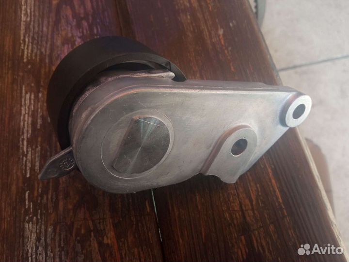 Ролик натяжной грм. Форд фокус 2