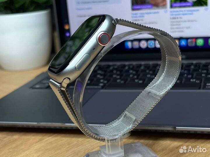 Apple watch 8 (silver)