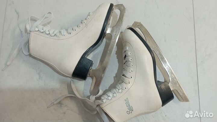 Коньки фигурные 36 размер б/у