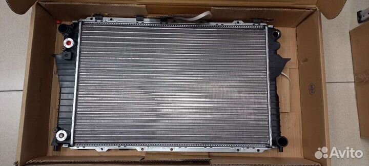 Радиатор охлаждения двигателя audi 100