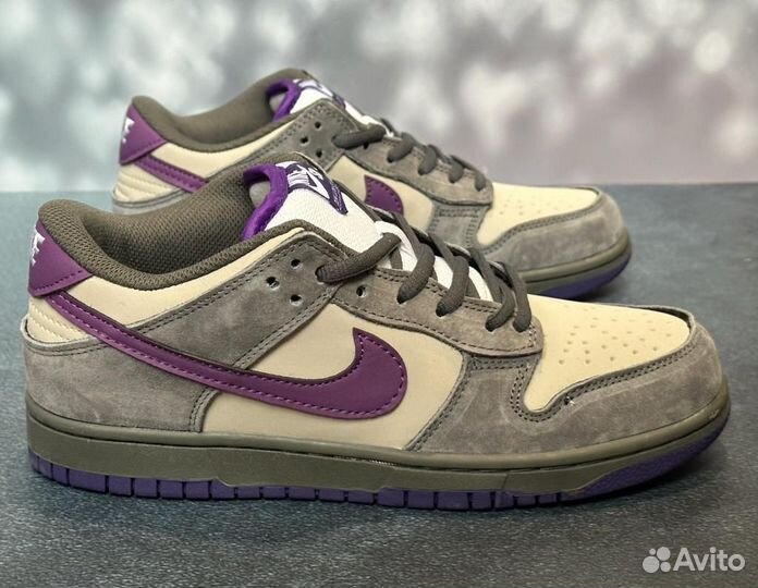 Nike SB Dunk Low Pro