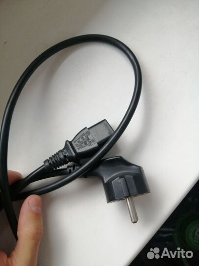 Кабель питания для компьютера