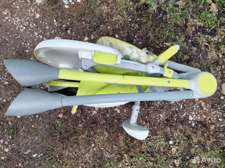 Детский стульчик Chicco - складной