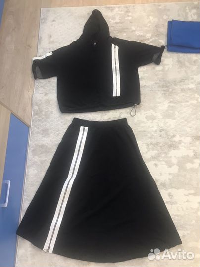 Женские костюмы