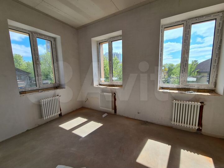 Коттедж 301,5 м² на участке 5 сот.