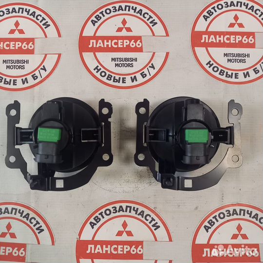 Фара противотуманная Mitsubishi Outlander III 15