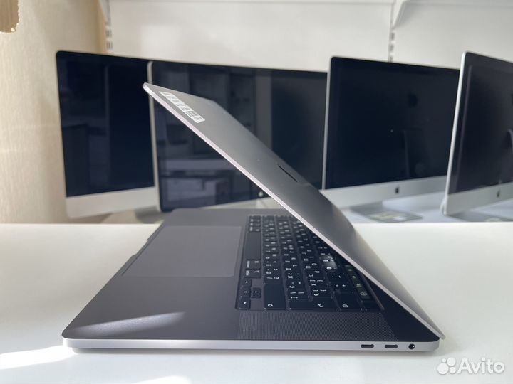 MacBook Pro 16