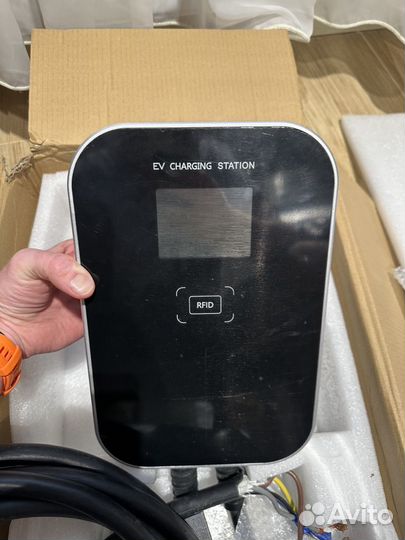 Зарядная станция для электромобилей 22 кВт Type 2