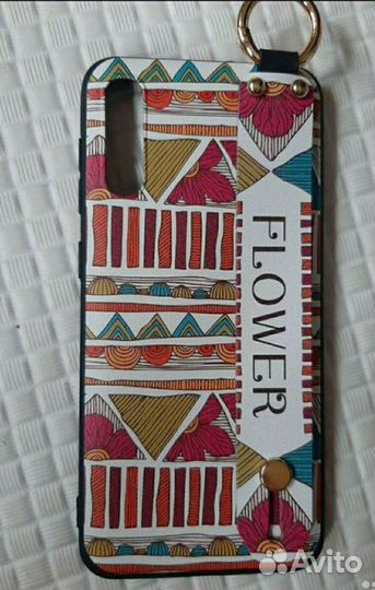 Чехол на телефон