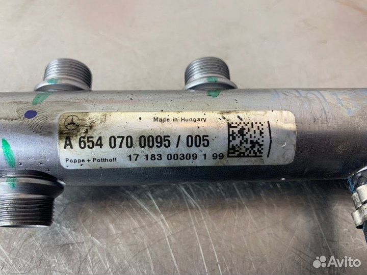 Топливная рампа Mercedes E-Class W213 OM654 2.0