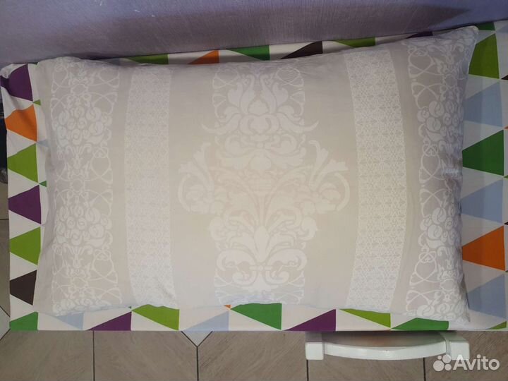 Подушка с наволочкой