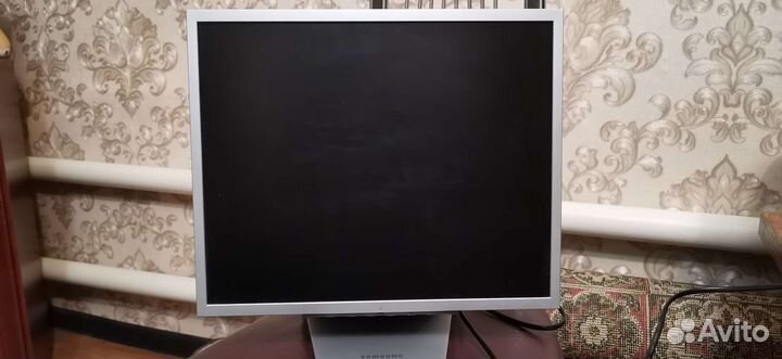 Монитор Samsung