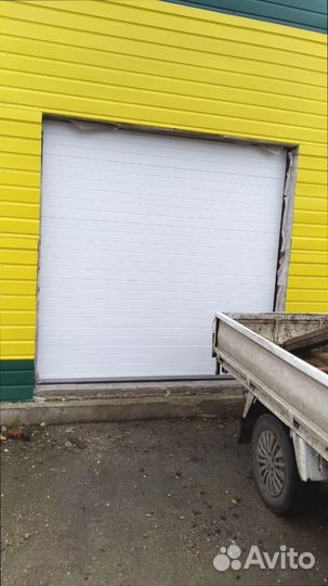 Утепленные промышленные ворота с установкой