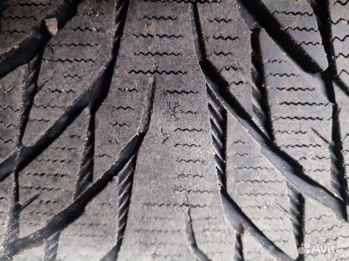 Nokian Tyres Hakkapeliitta R2 235/50 R18