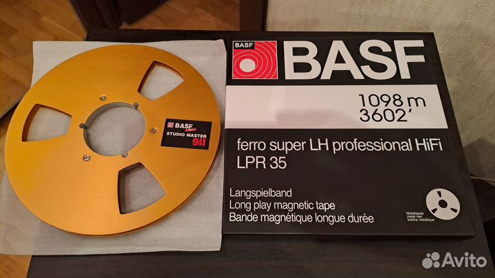 Магнитофоная катушка