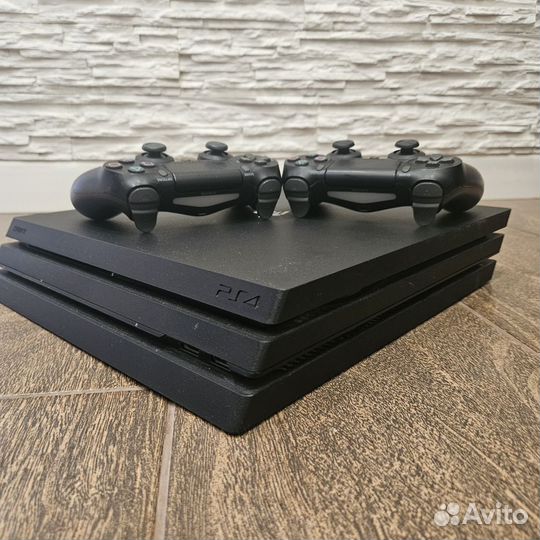 Sony PS4 pro 1tb