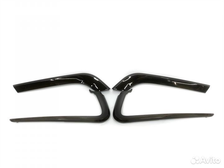 Молдинги переднего бампера(Иксы) Веста