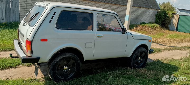 LADA 4x4 (Нива) 1.7 МТ, 2002, 151 000 км