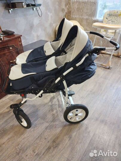 Коляска 2 в 1 Mikado для двойни