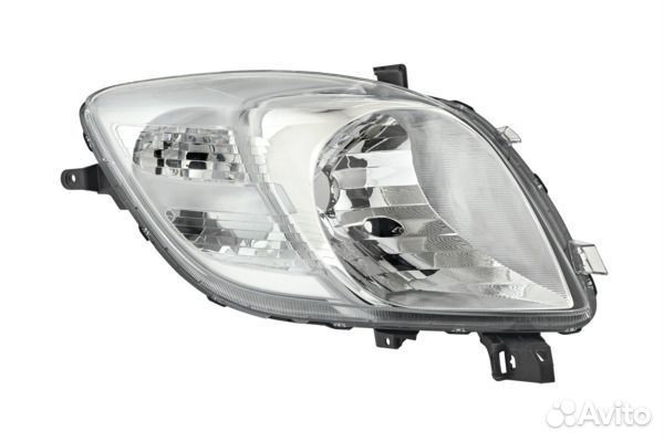 Фарa новая toyota yaris valeo 043048