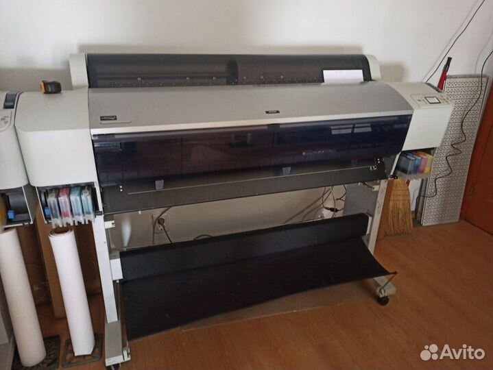 Широкоформатный принтер Epson Stylus Pro 9800