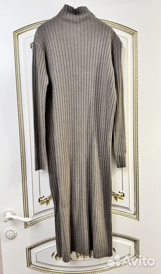 Вязаное платье длинное